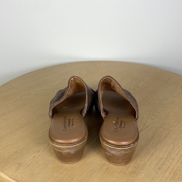 Comfortiva Women's 7 Heeled Bronze Slides Summer Coastal Grandma Neutral Minimal - Picture 6 of 8